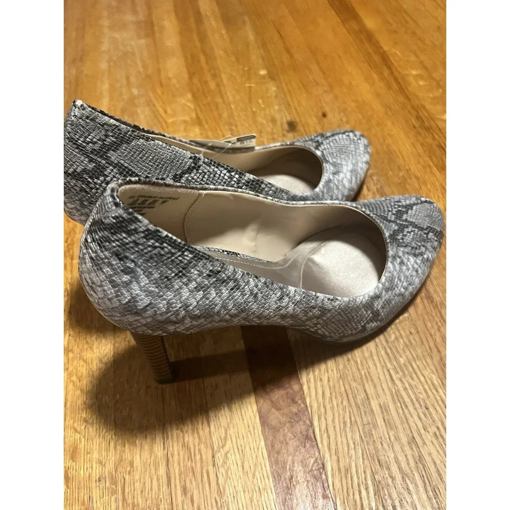 NWT Jaclyn Smith Women's‎ Size 8.5 - 40735 Maack Sake Stiletto Heels Shoes